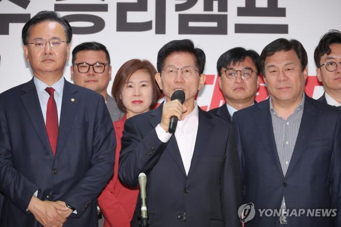 김문수, 대법 판결 환영하며 이재명 사퇴 촉구 기사 이미지