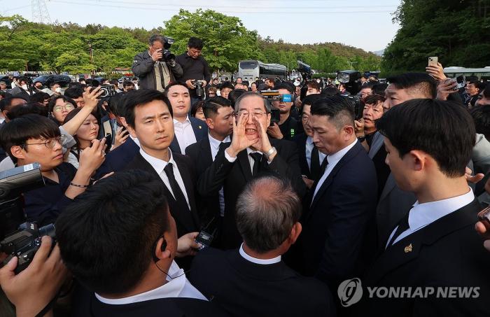 호남인도 가로막은 5·18 정신 기사 이미지