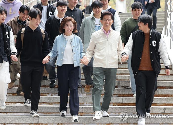 [송준호 칼럼] 위기의 대한민국, 국힘이 가야 할 길 기사 이미지