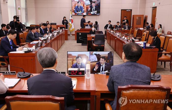 민주당의 사법부 공격 ‘나치 히틀러 연상’ 기사 이미지