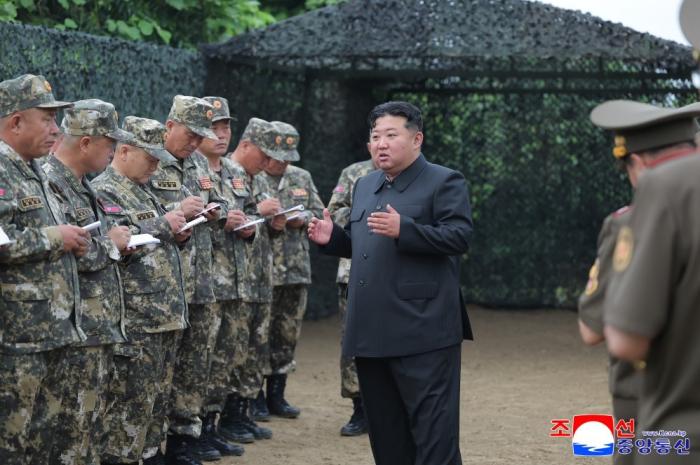 [북한은 오늘] 전쟁놀이에 몰두하는 지도자 기사 이미지