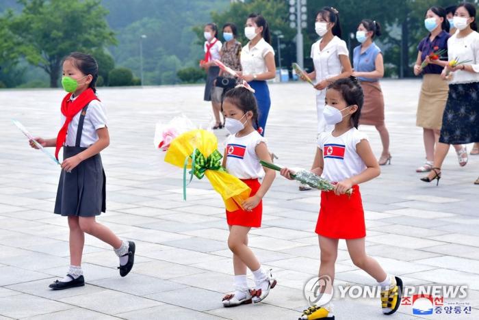[한반도 르포] “아이들 왕국”이라는 선전 기사 이미지
