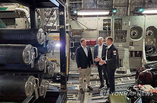 “필요한 곳에 즉시 배치”…트럼프, 초소형 원자로 첫 공수 기사 이미지