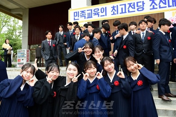 [북한의 오늘] “민족교육”의 외피, 체제충성의 내면