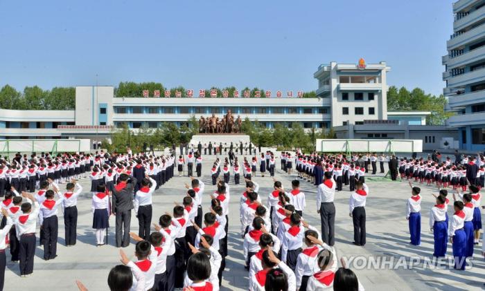[한반도 르포] 영국의 원산 송도원 야영소 제재, 무엇을 의미하나