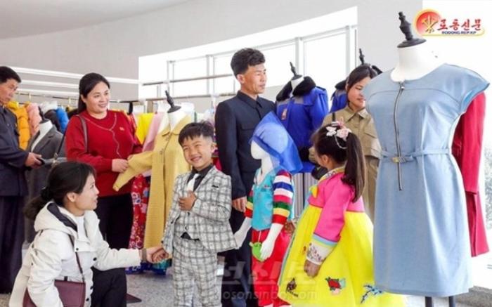 [북한 돋보기] “지방발전” 선전 3년째, 주민 삶은 정말 달라졌는가