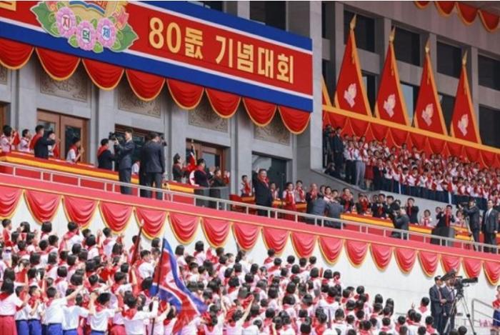 [북한의 오늘] “소년의 명절”인가, 충성 강요의 무대인가
