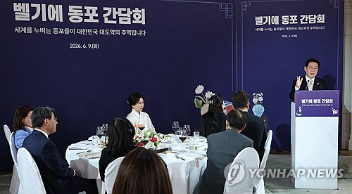 [사설] 아쉬운 축하 외유라도 가는 것인가