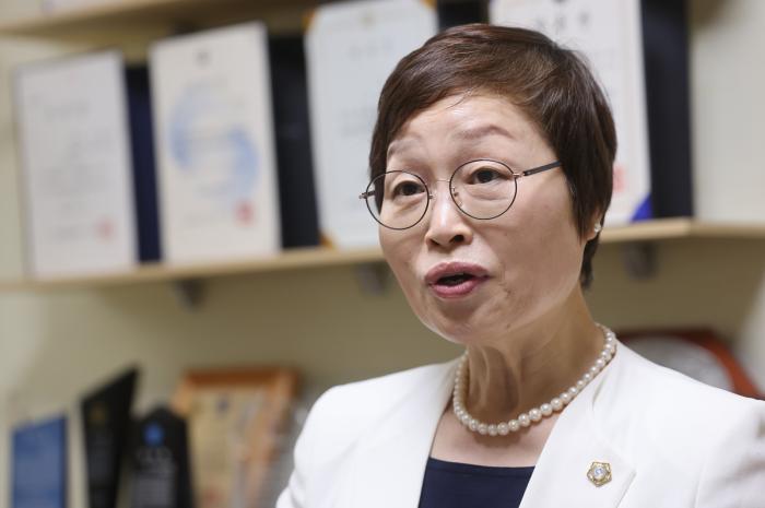 [사설] 가족회사 선관위는 해체가 답이다