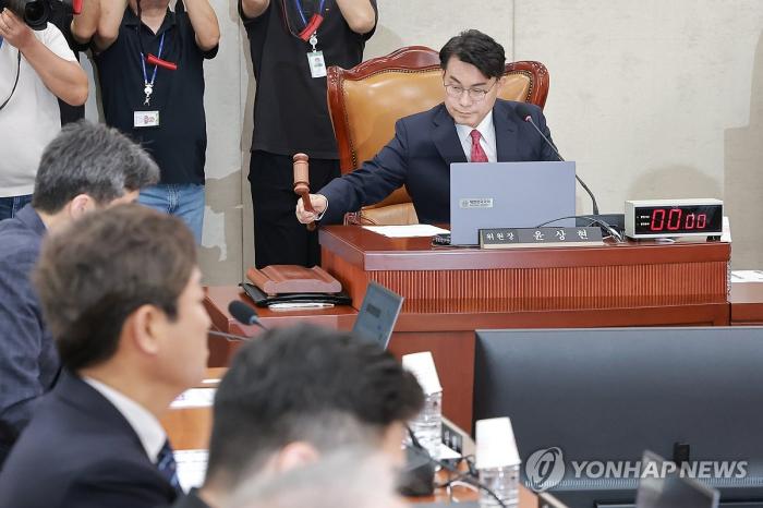 [사설] 절박함이 보이지 않는 국조특위