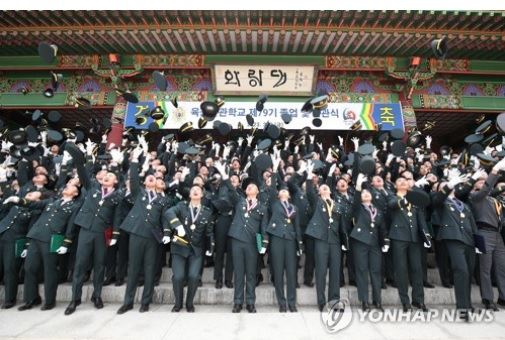 [사설] 화랑대 피하려다 경찰대 만난다?
