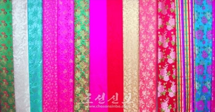 [북한 돋보기] 전통 비단기술마저 체제 선전으로
