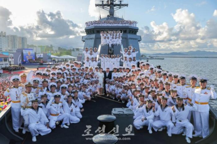 [북한의 오늘] 北, 구축함 ‘강건’호 취역