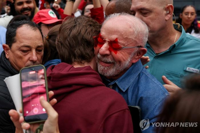 [사설] 좋아 죽는 룰라류들..