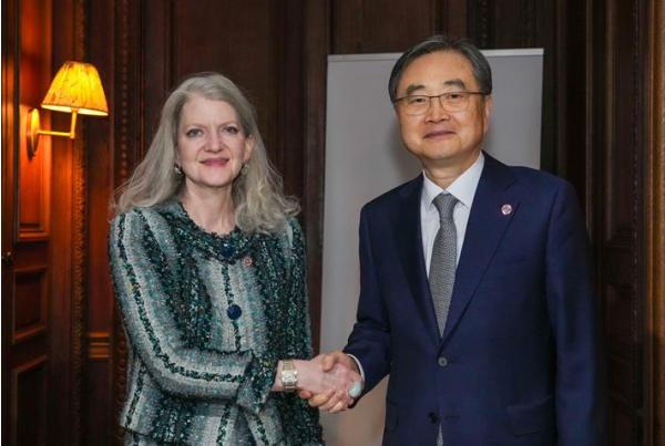 조현 외교장관, 美 국무부 정무차관 접견