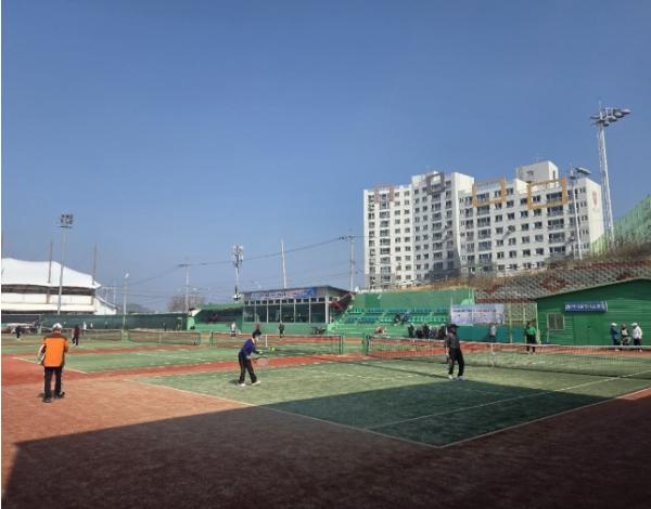 정읍시, ‘제23회 정읍시장배 시니어 테니스 대회’ 성료…“건강한 은빛 열정”