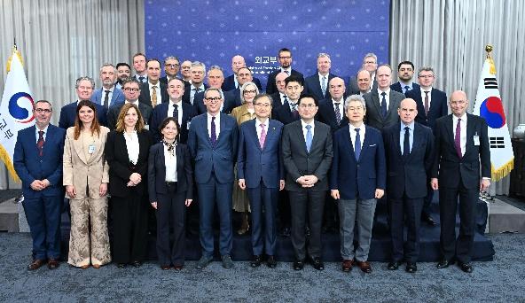 외교부, 주NATO 30개국 대사단 방한