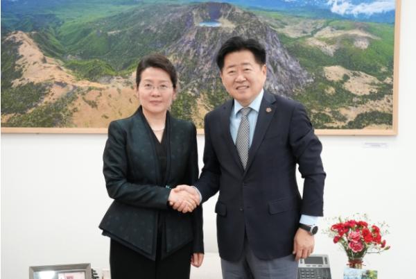 제주-산둥성, 칭다오 항로 넘어 수소·소비재까지 협력 확대