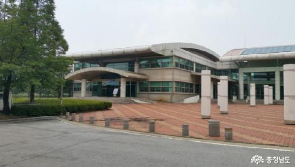 충남도 농업기술원, 연일 계속되는 폭염…벼 출수기 물관리로 수량·품질 지켜야