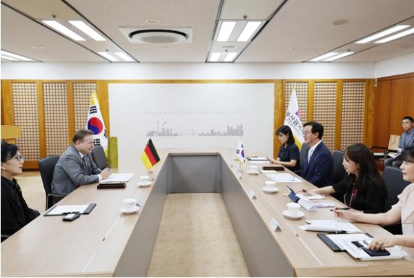 부산시, 주한독일대사 접견… 해양·항만 및 민간 교류 협력 강화 논의