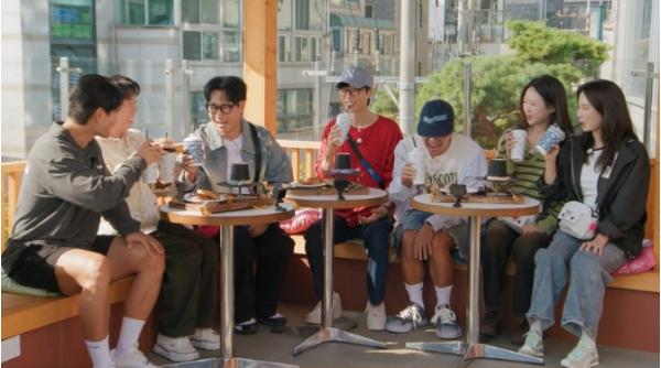 [SBS 런닝맨] '지예은 결혼식' 사회 유재석X축가 김종국 라인업 완성! 지예은, 지석진X송지효 축가는 정중히 거절 '폭소'