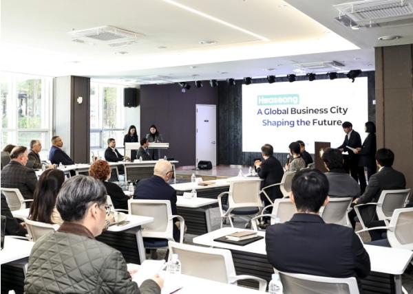 화성특례시, 미국 오스틴시와 신규 교류협력 모색... 반도체 산업 기반 공조 논의